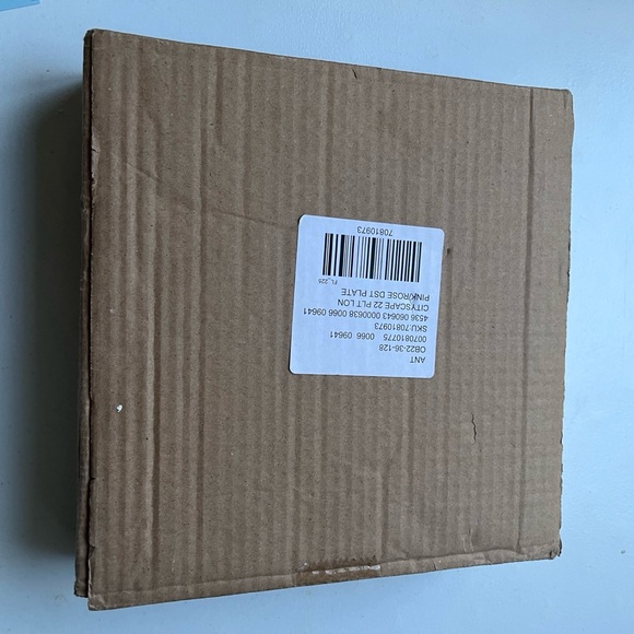 NIB Anthropologie 2022 year Holiday in the City LONDON Dessert Plate Christmas - Picture 9 of 9